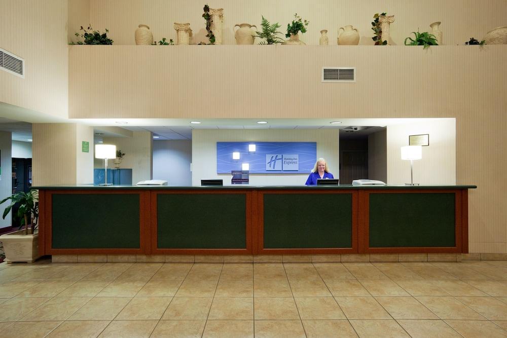 Holiday Inn Express & Suites Tracy By Ihg Eksteriør bilde