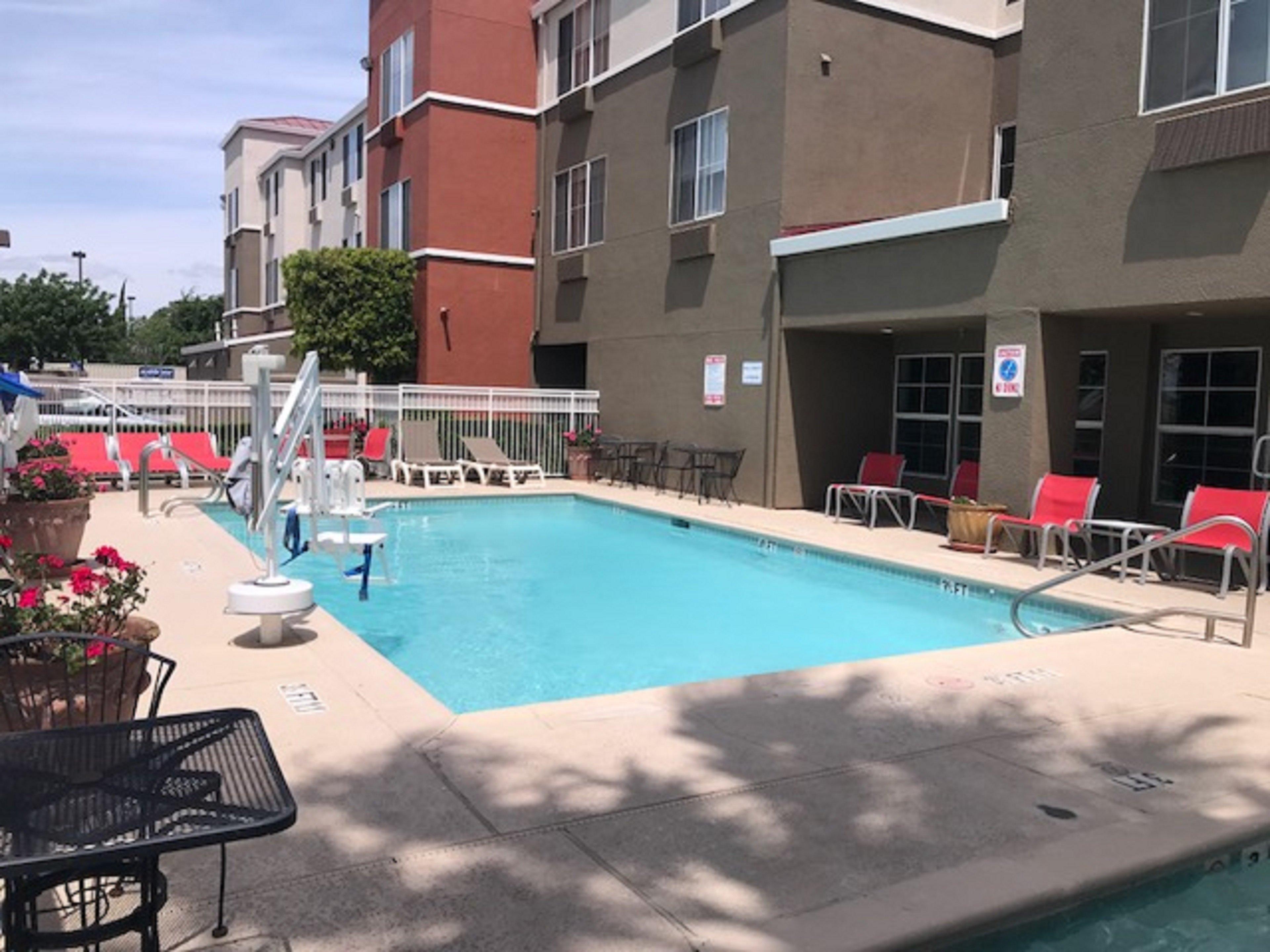 Holiday Inn Express & Suites Tracy By Ihg Eksteriør bilde