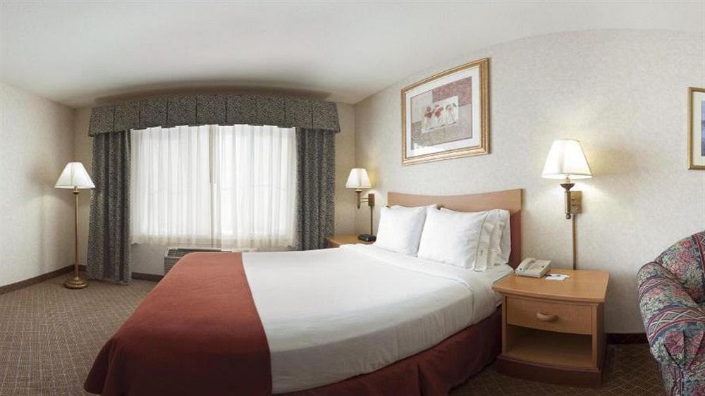 Holiday Inn Express & Suites Tracy By Ihg Eksteriør bilde